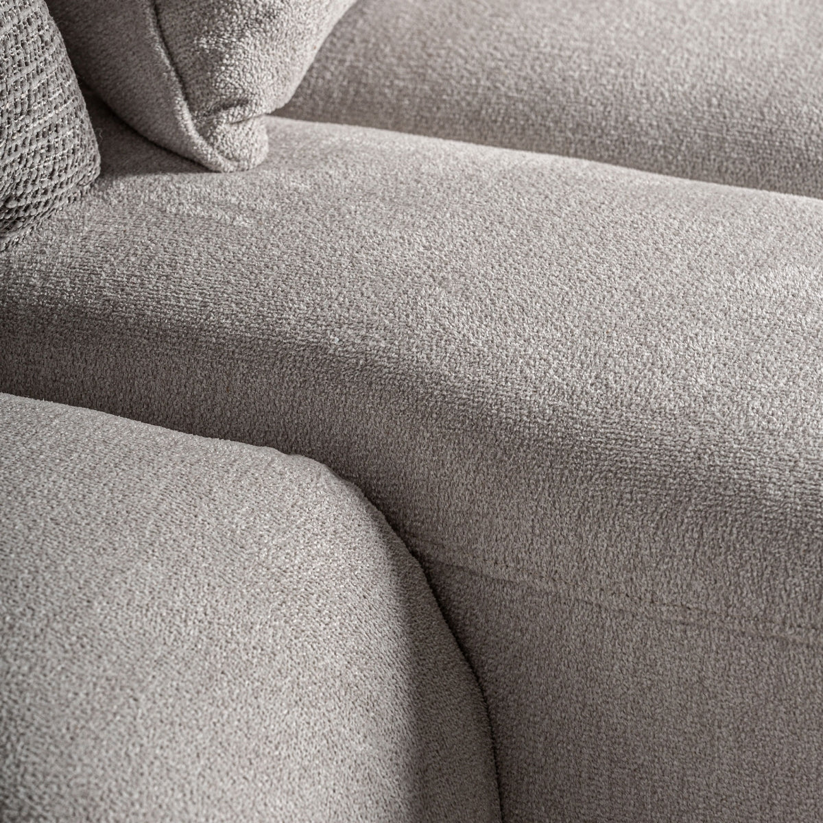 Baltos spalvos sofa Carceri 6 Baltos spalvos sofa Carceri 6