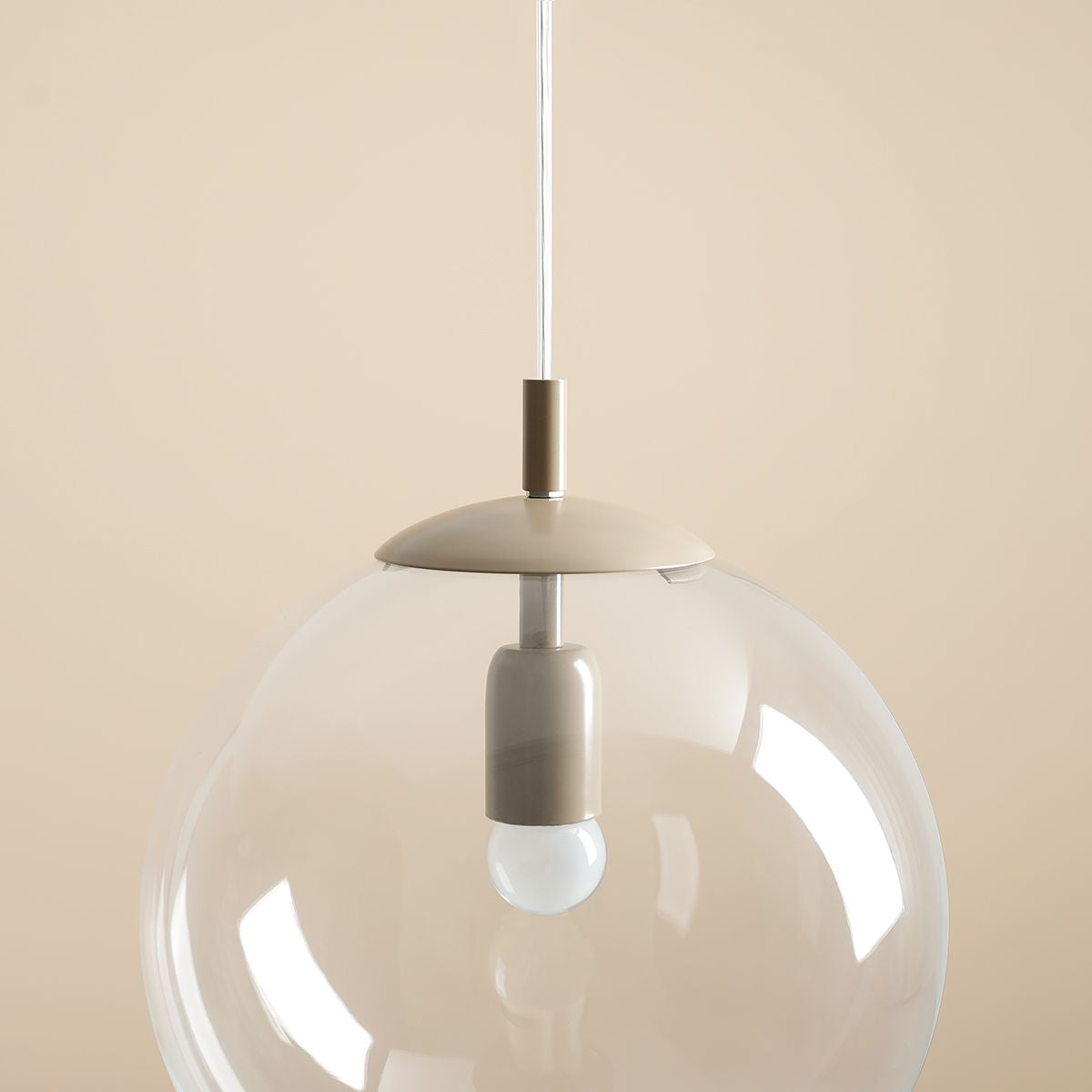 Pakabinamas šviestuvas Globe Beige 3 Pakabinamas šviestuvas Globe Beige 3