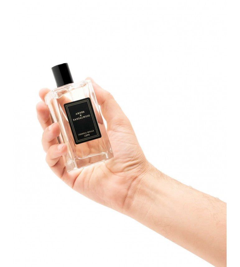 CERERIA MOLLA purškiklis ir kūno dulksna „Amber & Sandalwood“ 100 ml. 4 CERERIA MOLLA purškiklis ir kūno dulksna „Amber & Sandalwood“ 100 ml. 4