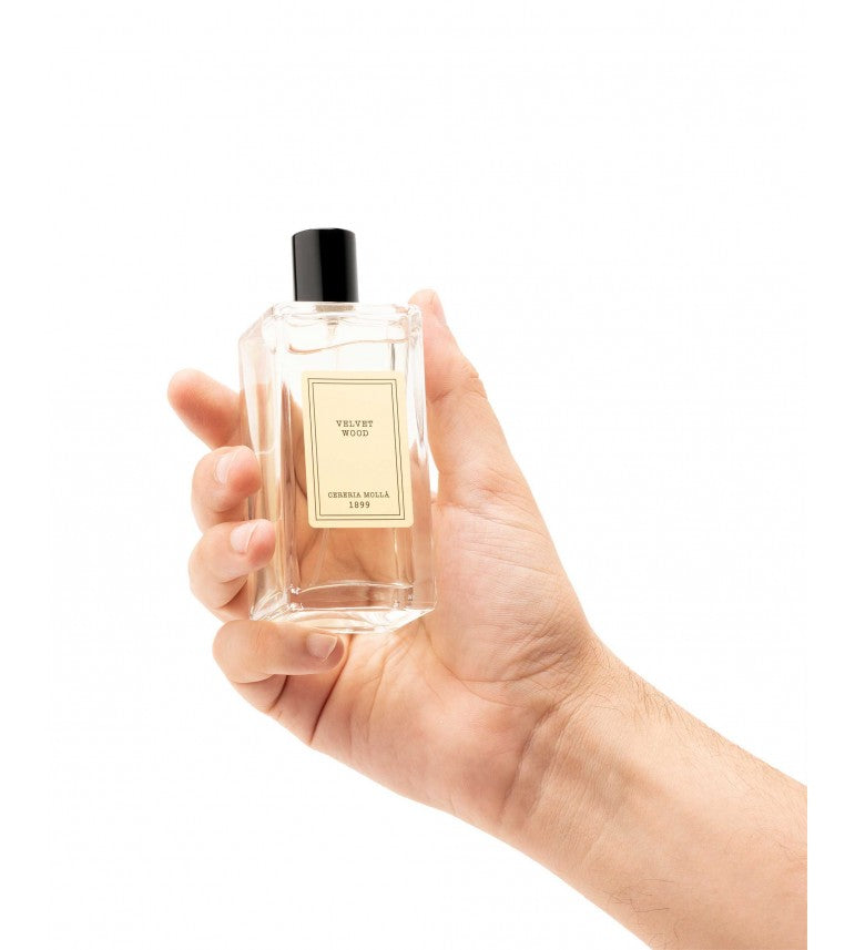 CERERIA MOLLA purškiklis ir kūno dulksna „Velvet wood“ 100 ml. 4 CERERIA MOLLA purškiklis ir kūno dulksna „Velvet wood“ 100 ml. 4