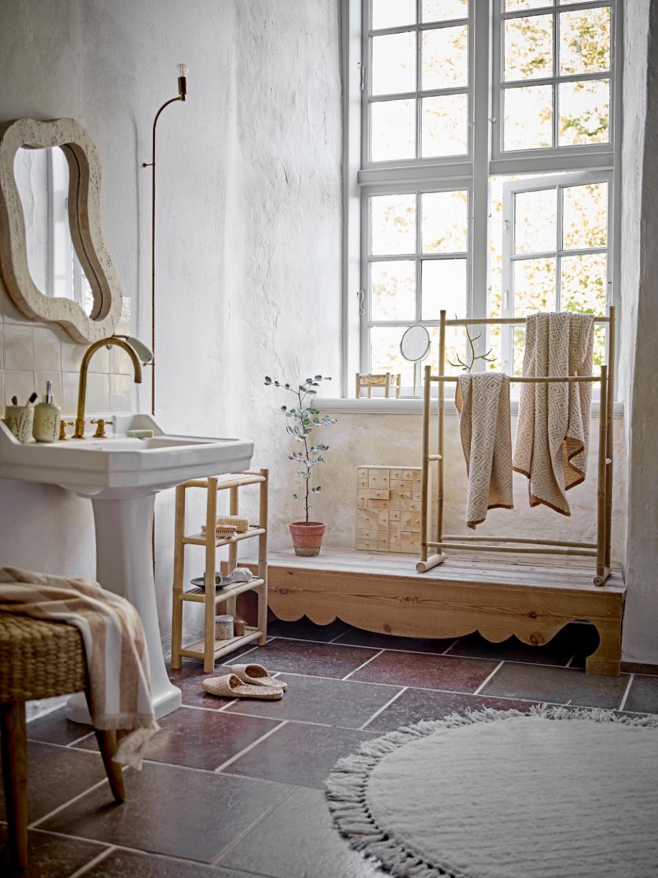 Pakabinamas veidrodis Meg3