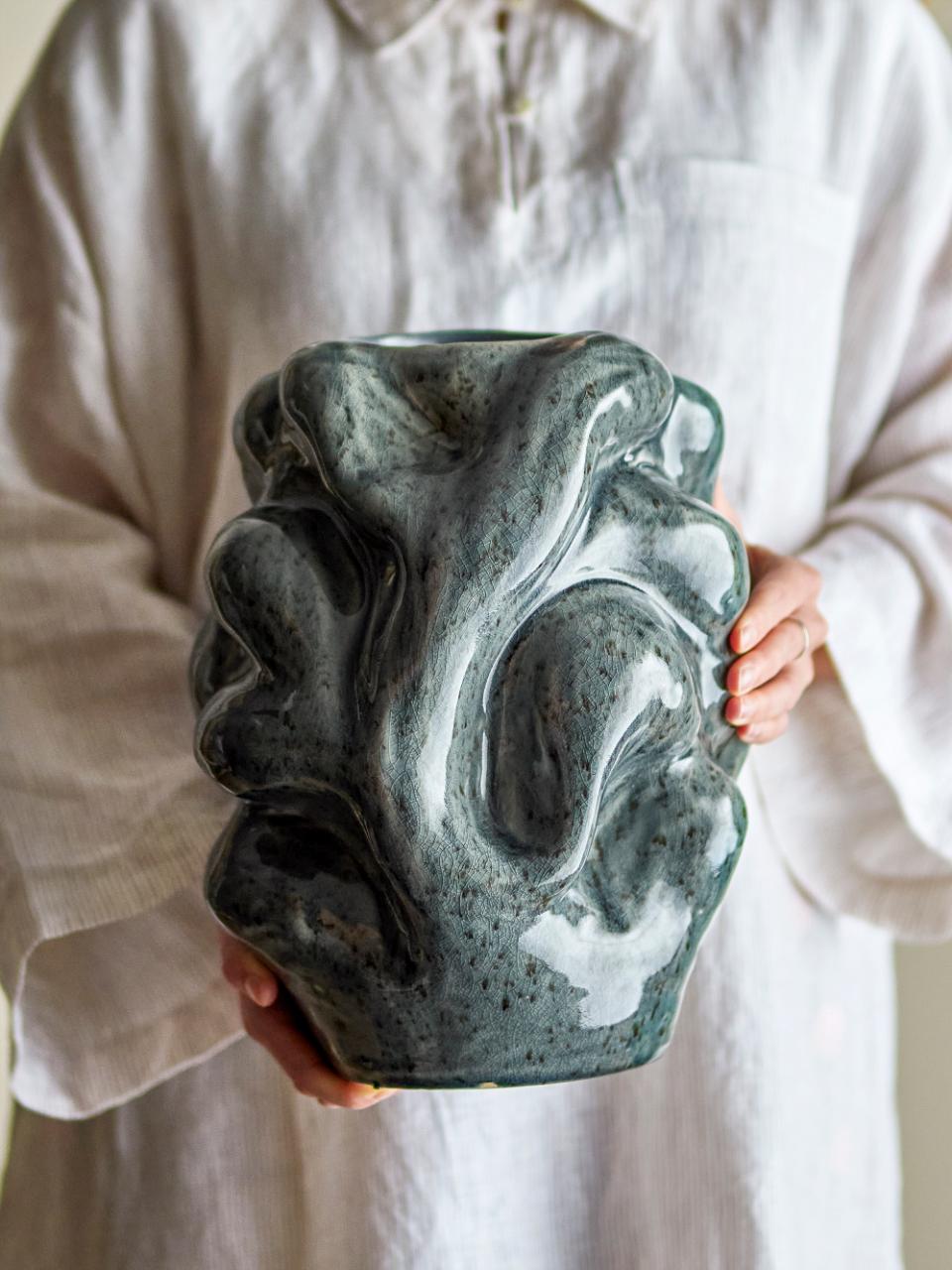 Tamsiai žalia vaza Vuelle 2