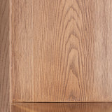 Šviesus apvalus medinis stalas Alferce