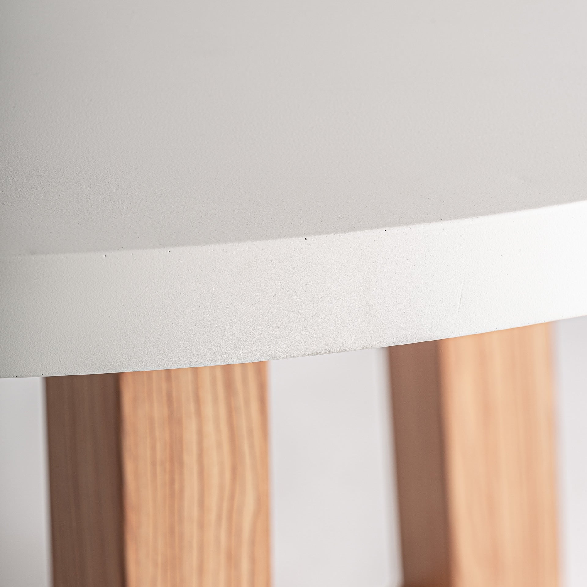 Apvalus baltas valgomojo stalas Koshena 3