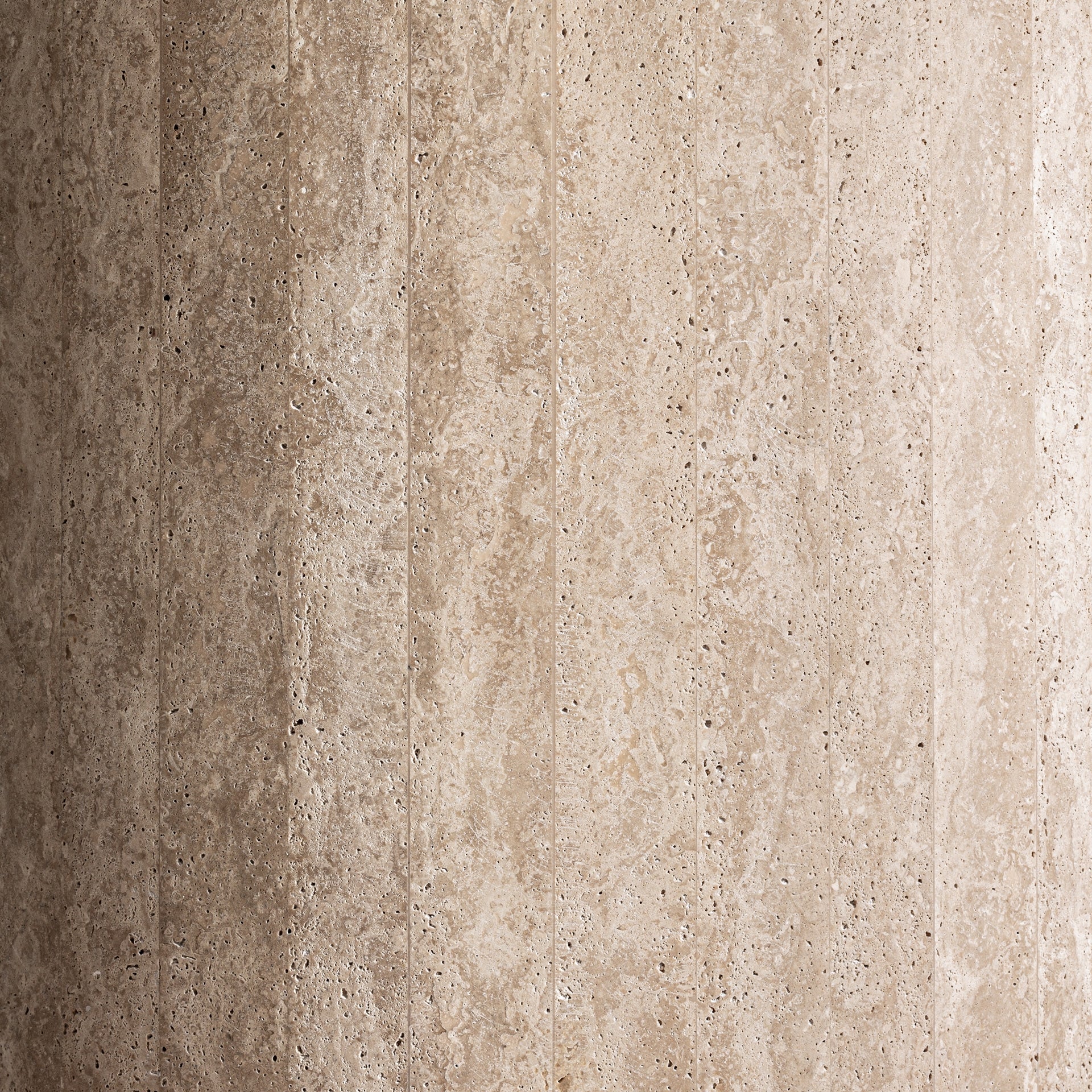 Valgomojo stalas iš Travertino Thiennes Light Brown round 3