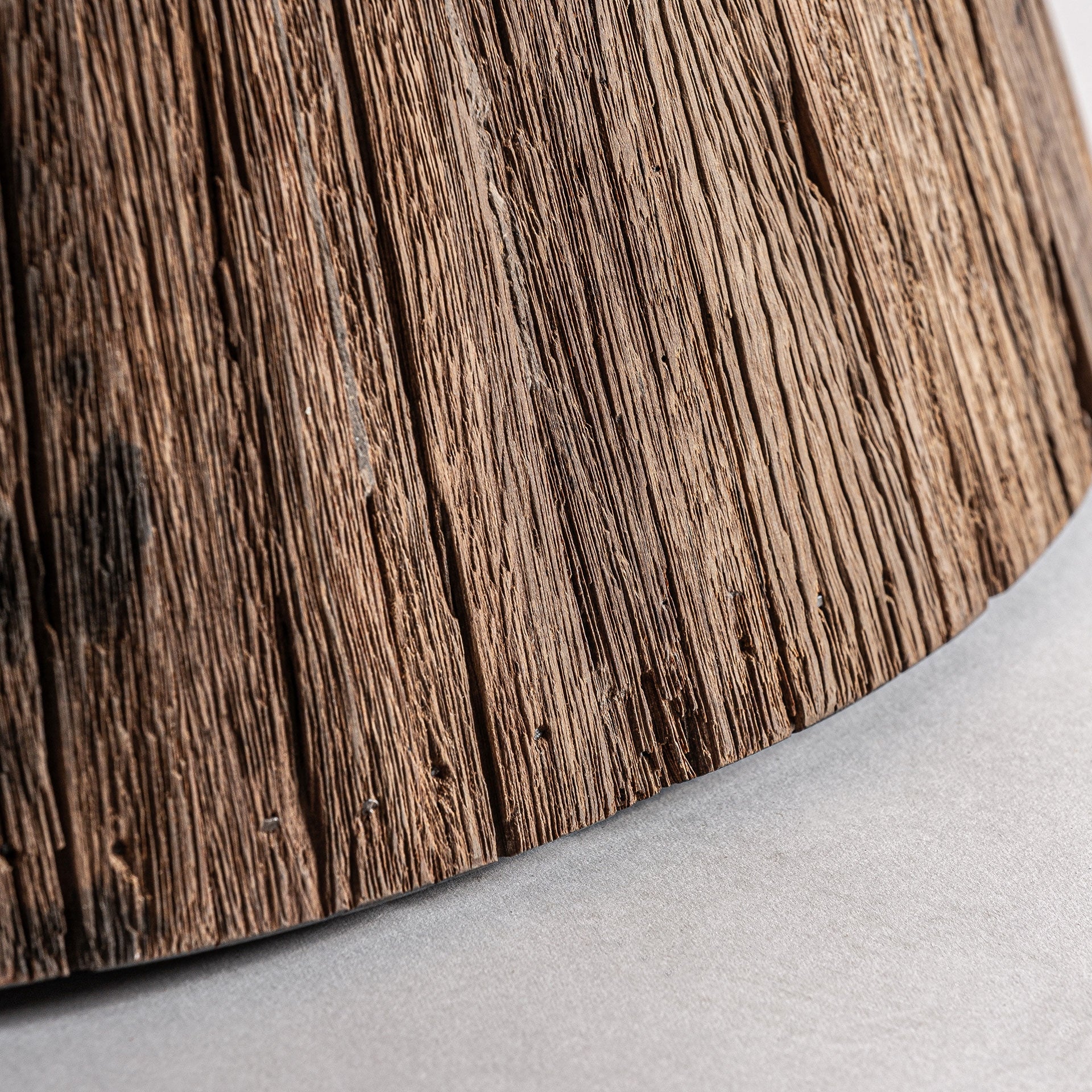 Rudos spalvos valgomojo stalas su baltu marmuro stalviršiu Toigne 4