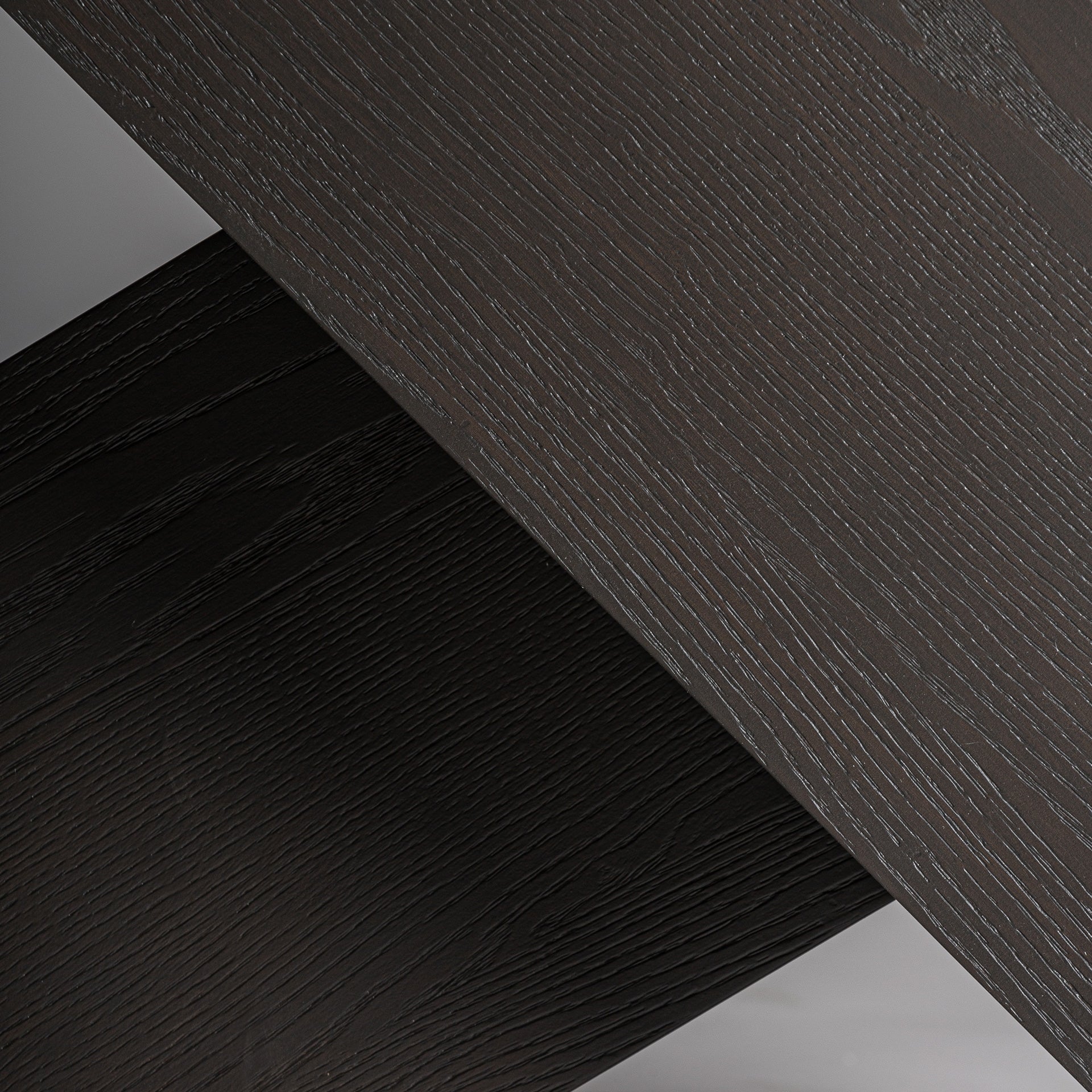 Ažuolinis juodos spalvos valgomojo stalas Yvore 7