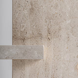 Šoninis stalelis iš smėlio spalvos marmuro Kobra 5