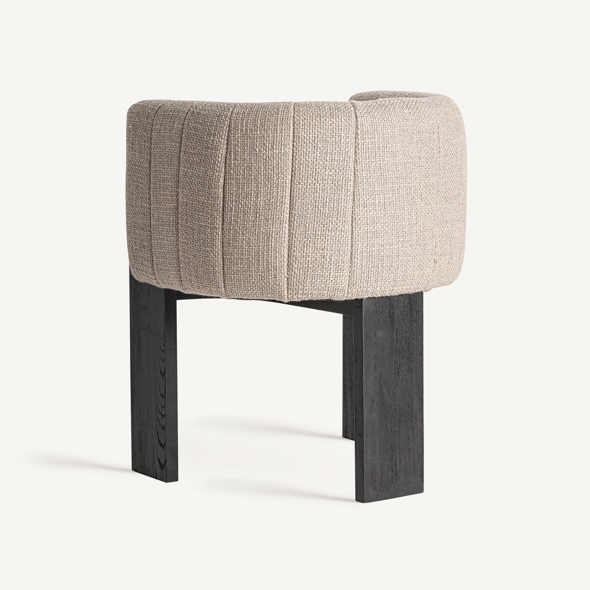 Modernaus dizaino minkšta valgomojo kėdė Cluny