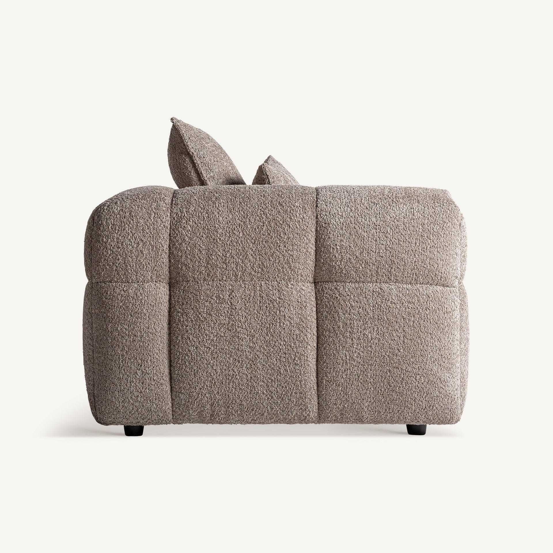 Neutralių tonų modernaus dizaino sofa Barlin