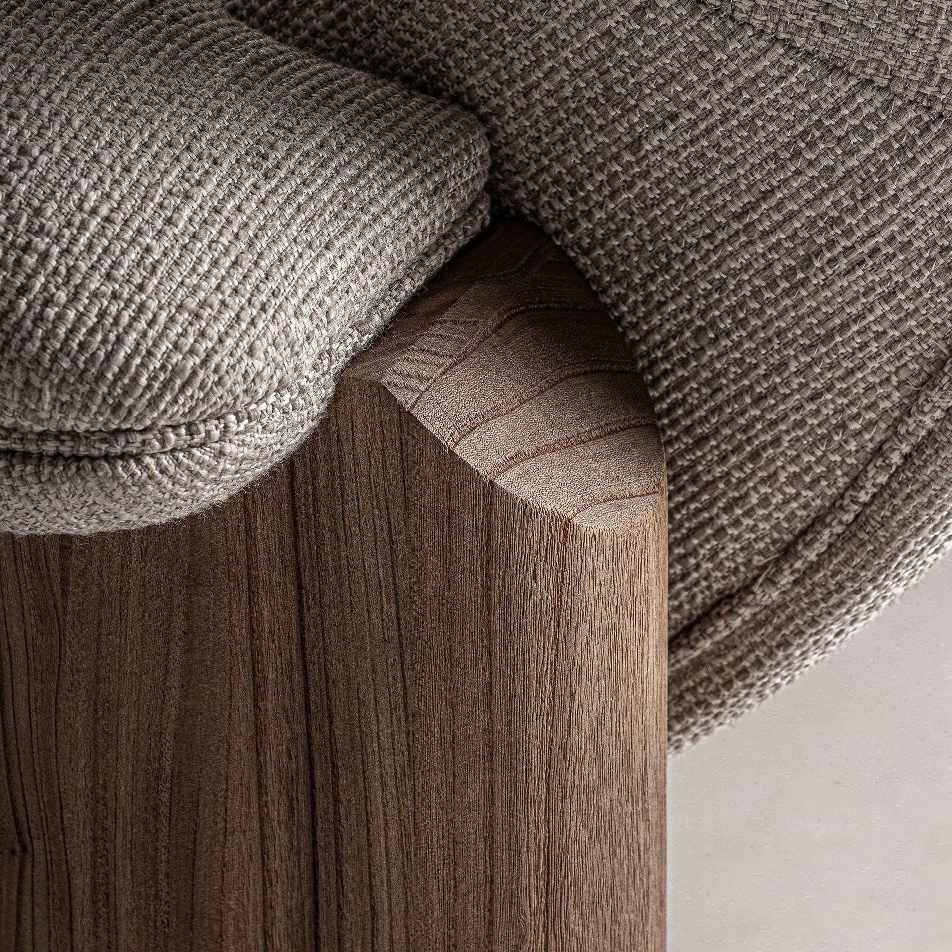 Rudos ąžuolo medienos ir smėlio spalvos modernaus dizaino sofa Jacquard Long 8